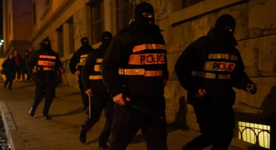 Під парламентом Грузії під час протесту проти законів про "іноагентів" затримали 36 осіб