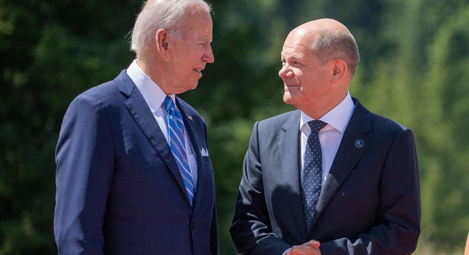 Шольц зустрінеться з Байденом у п'ятницю, обговорюватимуть допомогу Україні