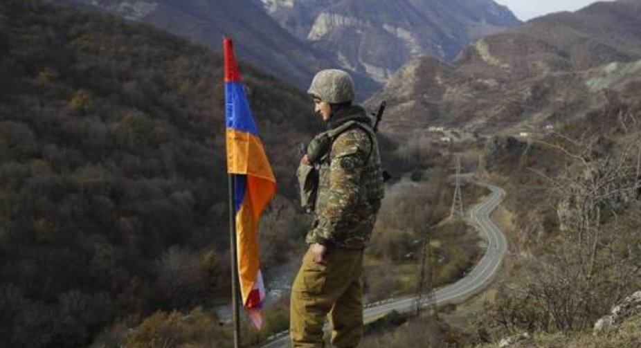 Вірменія та Азербайджан звинуватили один одного у стрілянині з жертвами в Карабаху