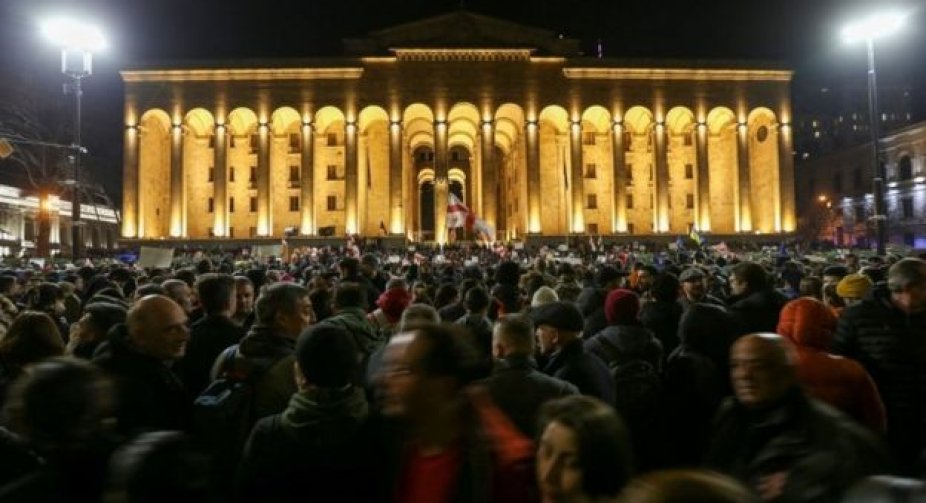 Правляча партія Грузії після протестів відкликала скандальний законопроект про "іноагентів"