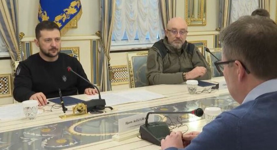 Зеленський зустрівся з міністром оборони Норвегії: обговорили нарощування поставок зброї