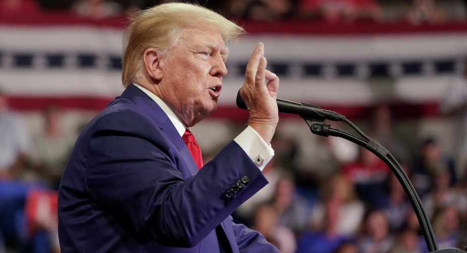 «Я повернувся»: Дональд Трамп написав перший допис у Facebook після розблокування його акаунтів
