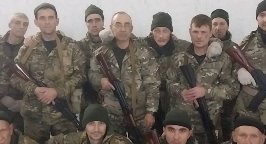 Британська розвідка: у РФ готуються відпустити вцілілих в'язнів-"вагнерівців", які пройшли війну