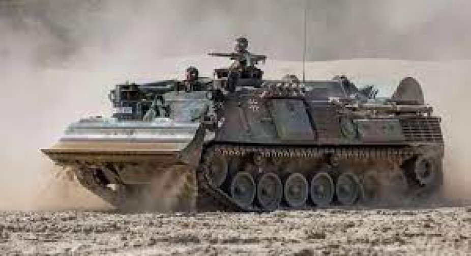 Engineering machines, machine guns and spare parts: what was included in the new package of aid to Ukraine from Germany