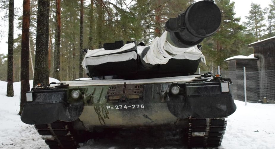 Доставка затягується: 6 іспанських танків Leopard вирушать до України у другій половині квітня.