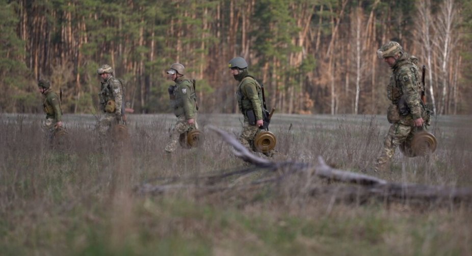 Defensive lines are being strengthened around the clock: Nayev spoke about the situation in the north