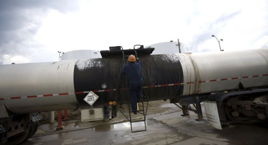 Russia for the first time started exporting gasoline and diesel fuel to Iran by rail, - Reuters