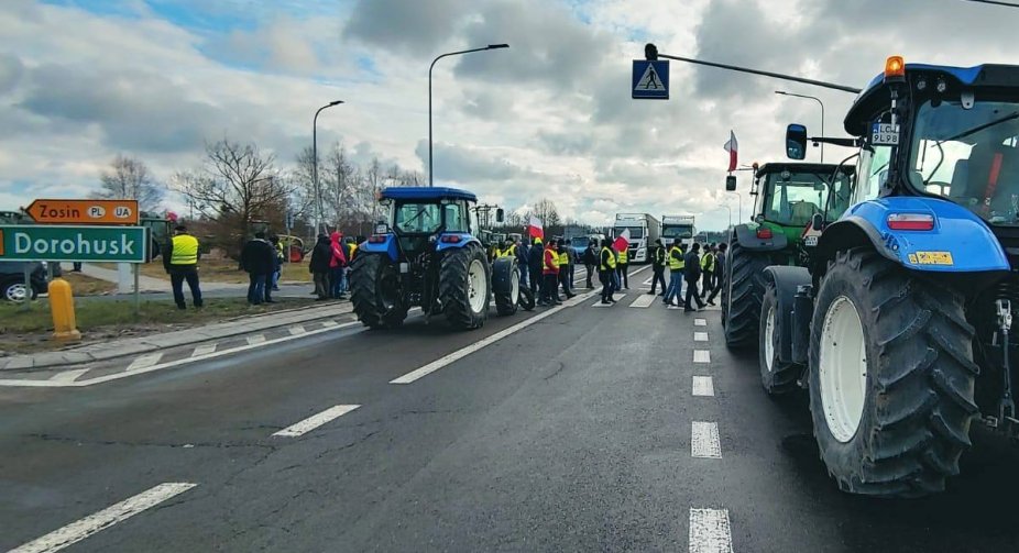 Польські фермери блокуватимуть залізницю на кордоні, через яку везуть зерно з України
