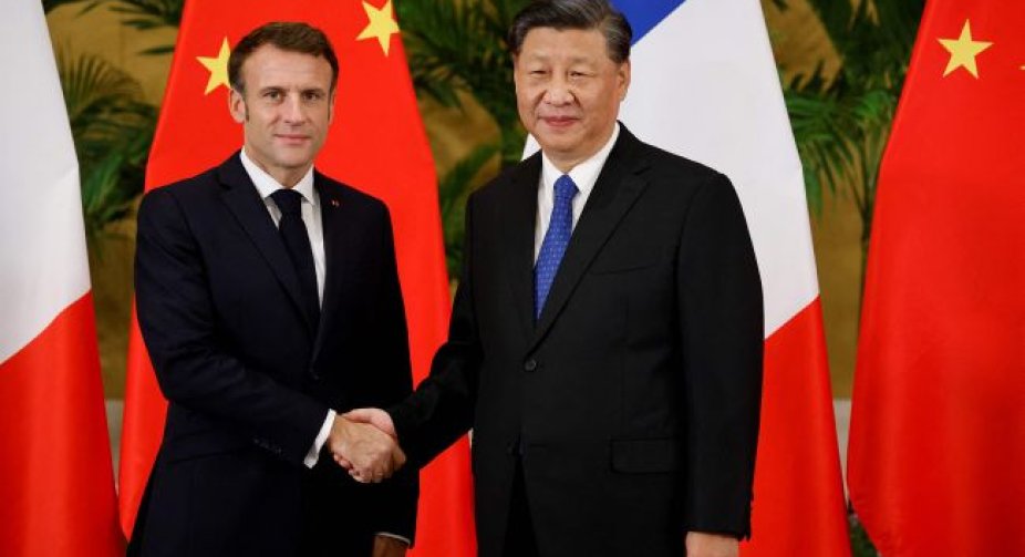 Macron asks for China's help to start negotiations between Ukraine and the Russian Federation, - Bloomberg