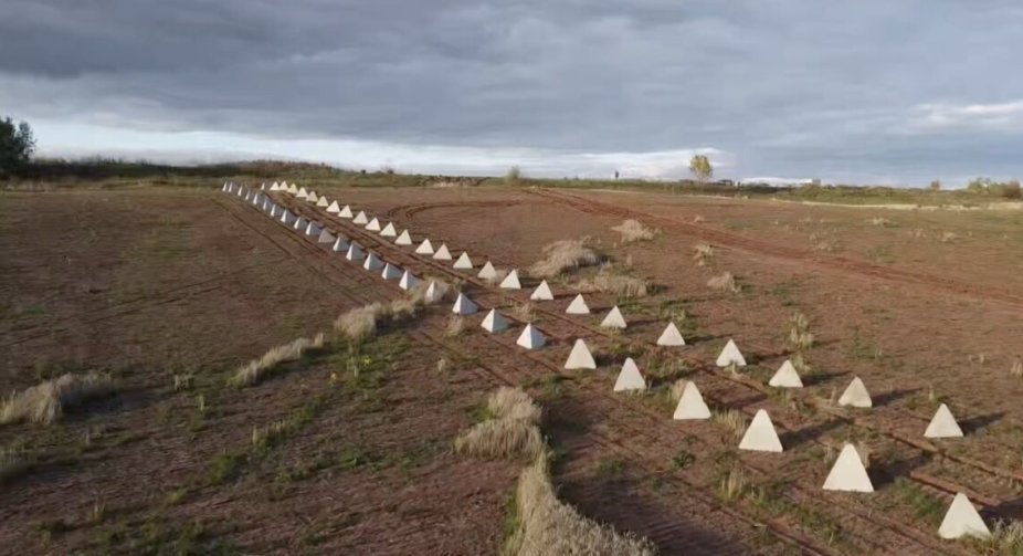 Russia is afraid of a counteroffensive and has built large-scale defense systems - British intelligence