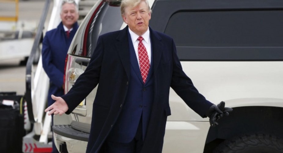 Трамп вперше за чотири роки приїхав до Британії, щоб відкрити поле для гольфу
