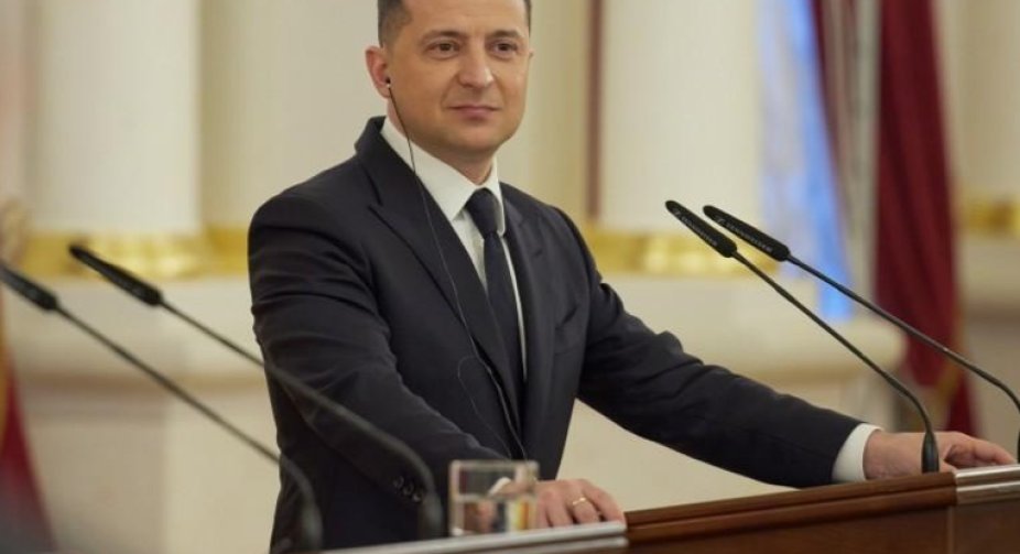 Зеленський привітав українців з Великоднем
