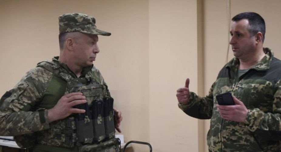 Війська рф проводять перегрупування, щоб взяти під контроль Бахмут до 9 травня, - Сирський
