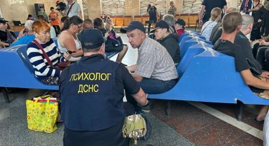 The Russians shelled Kherson during the evacuation of civilians, two policemen were wounded - the Ministry of Internal Affairs of Ukraine