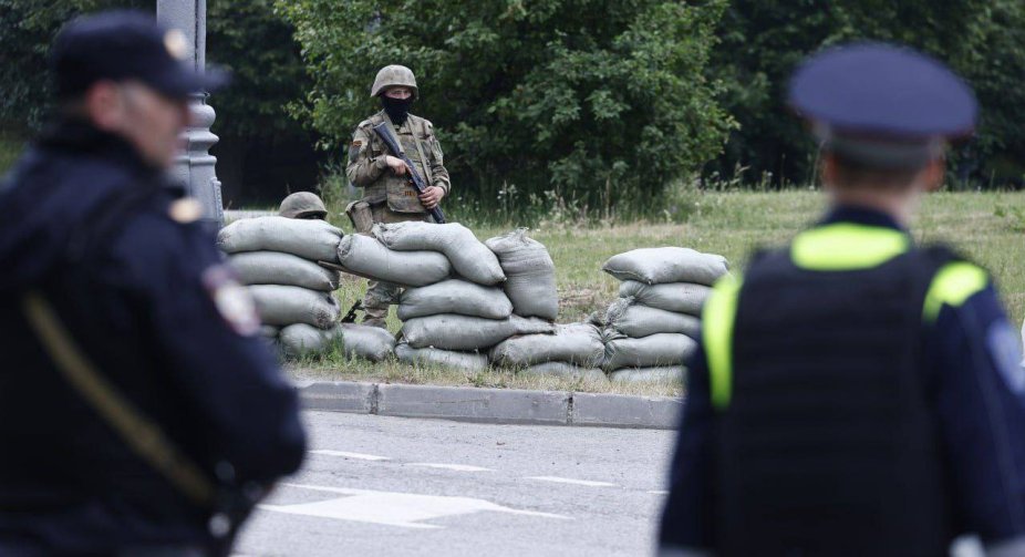Бунт завершився, колони вагнерівців повертаються до таборів