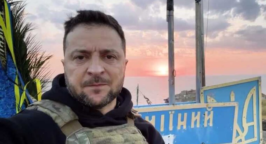 "Place of victory".  Zelenskyi arrived on the Snake Island on the 500th day of the full-scale war