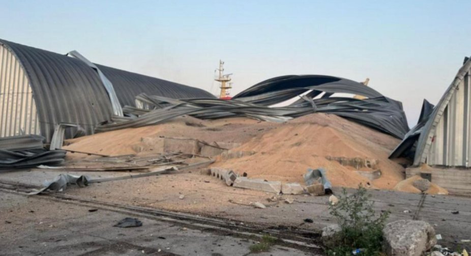 Drones hit grain in Reni.  The main thing is the attack on the port