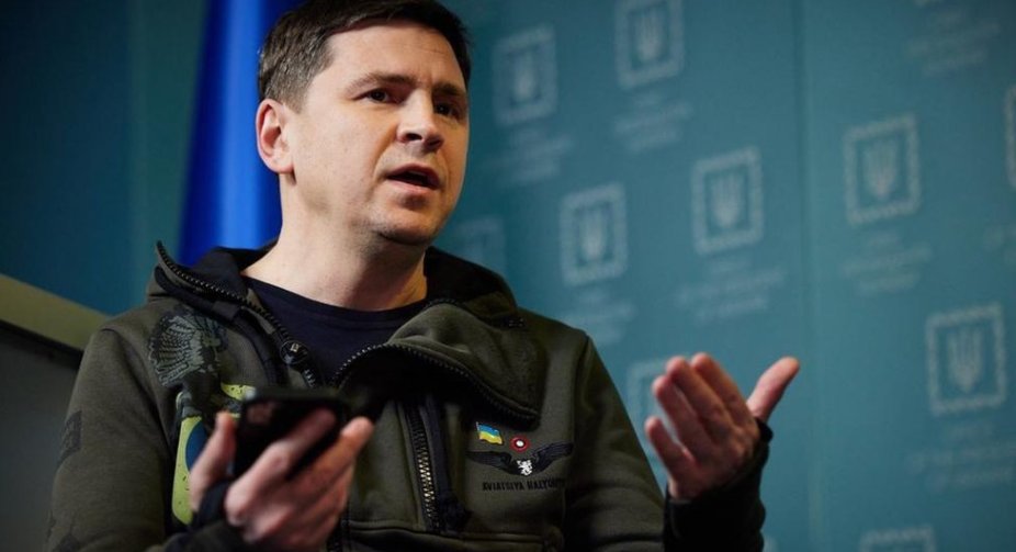 Україна стикається з нестачею зброї в боротьбі з Росією, - Подоляк