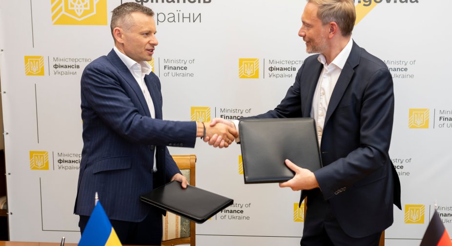 Німеччина обіцяє щорічно надавати Україні 5 мільярдів євро військової допомоги