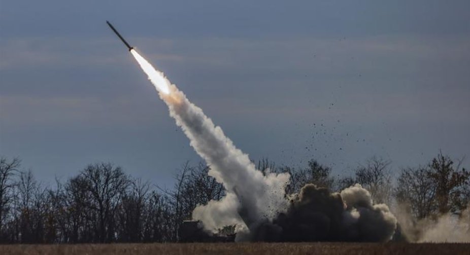Russian army attacked Zaporizhzhia: there is destruction (UPDATED)