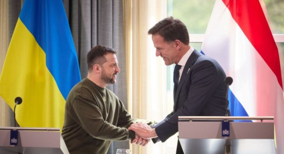 Зеленський прибув до Нідерландів для переговорів про постачання F-16 