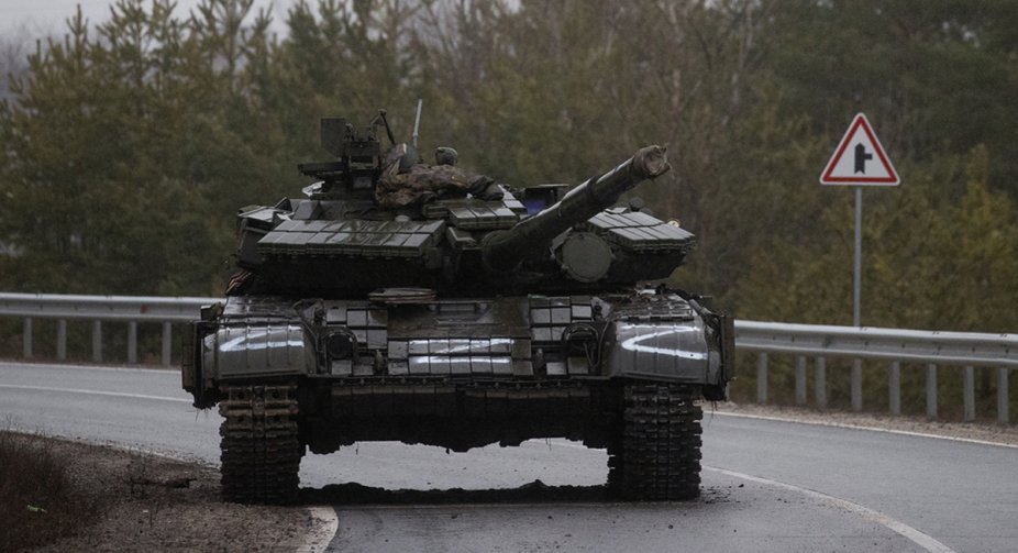 Росія активно намагається наступати на Харківщині,  - WSJ