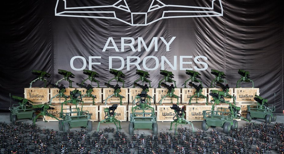 На фронт передано 30 бойових роботів "Армії дронів", - міністр цифрової трансформації