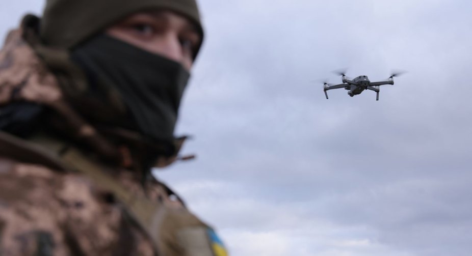 Українська армія впроваджує безпілотники SAKER SCOUT зі штучним інтелектом