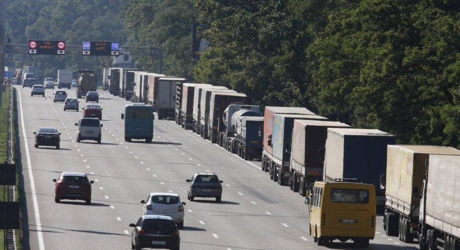 У Києві вводять обмеження на в'їзд великогабаритного транспорту