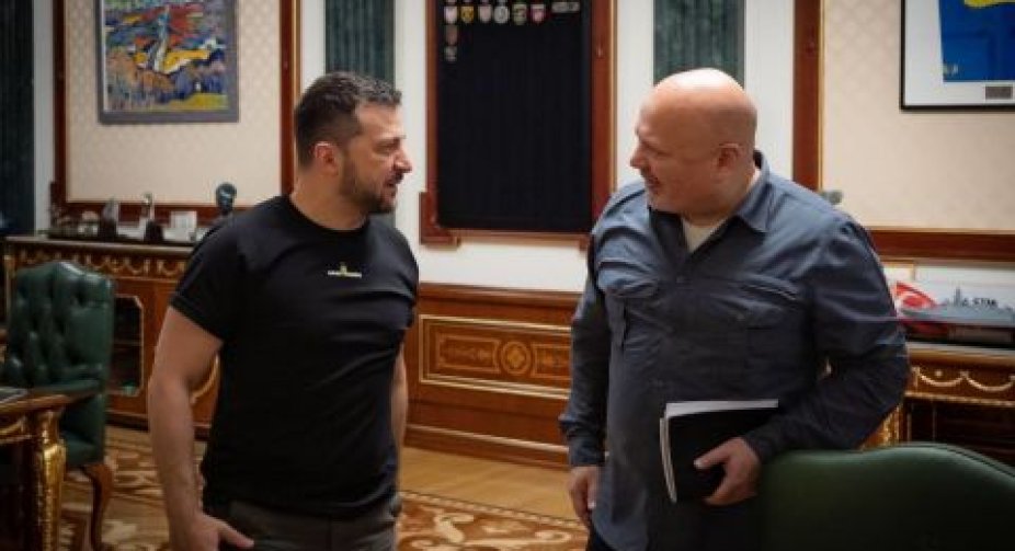 Зеленський зустрівся з прокурором Гааги, який веде справу Путіна
