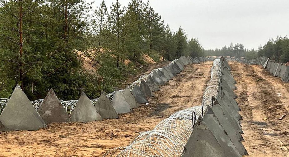 Російська влада змінила бетонні укріплення на колючий дріт на кордоні з Україною, - ЦНС 