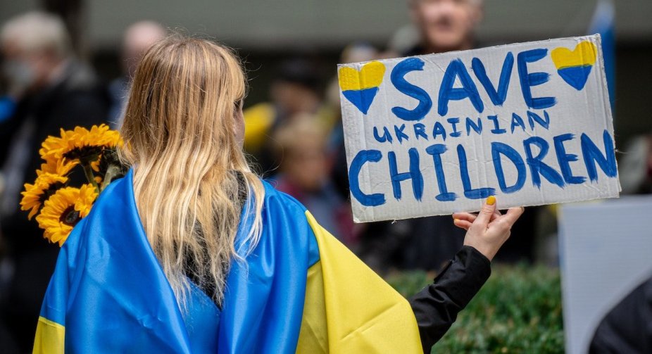 ЄС продовжив тимчасовий захист для біженців з України до березня 2025 року