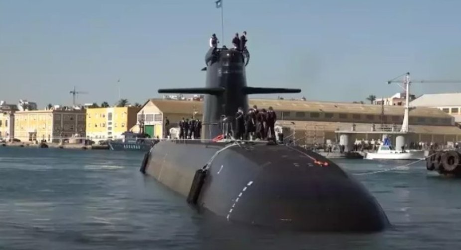 Іспанські ВМС відстежили російський підводний човен біля своїх вод