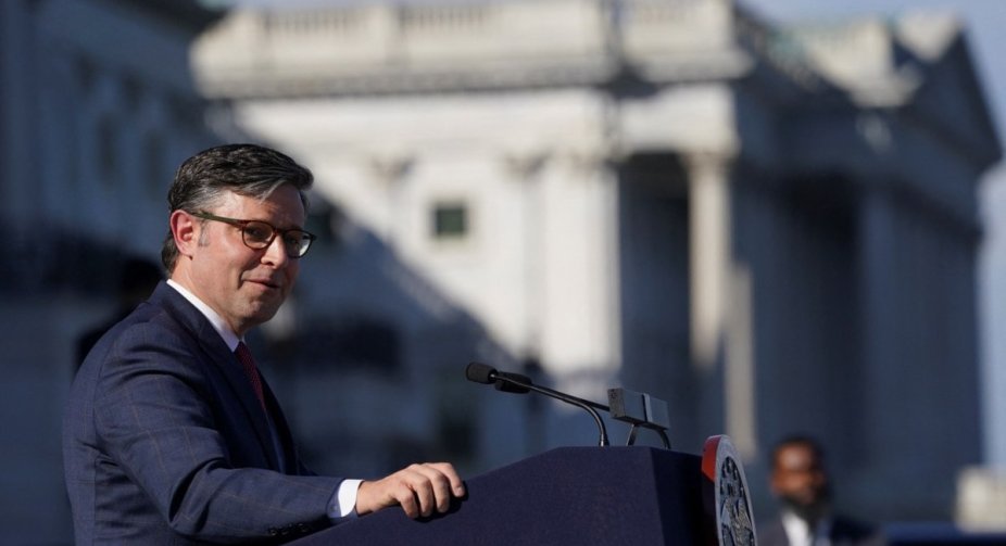 Speaker of the House of Representatives supports aid to Ukraine, but opposes bundling with Israeli funding