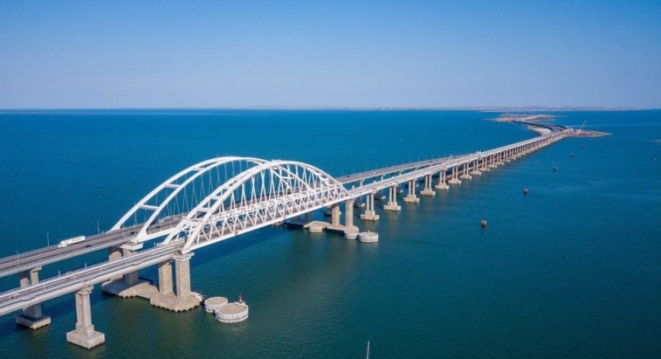 Повітряна тривога в Криму через димову завісу в Севастопольській бухті, - ЗМІ (ОНОВЛЕНО)