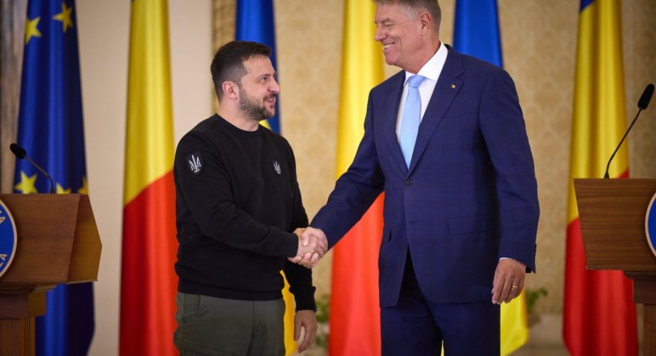 Зеленський висловлює подяку президенту Румунії за запуск центру навчання пілотів F-16