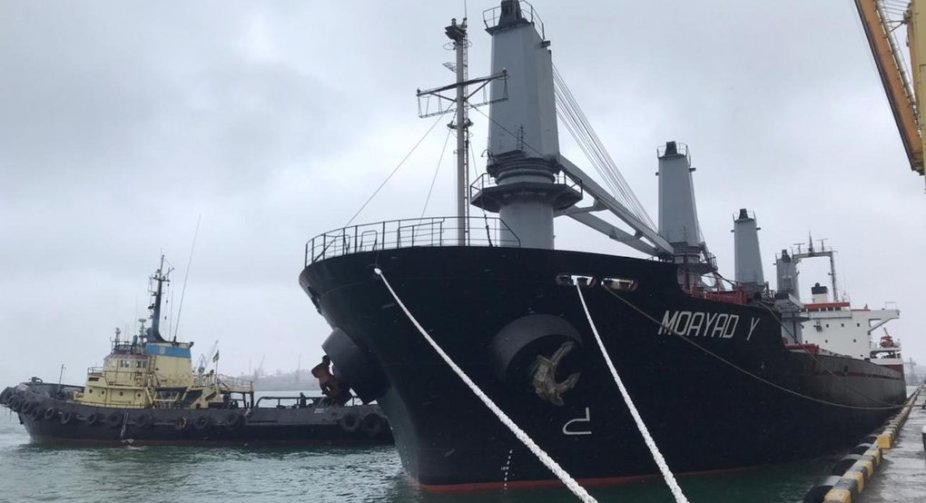  Балкер, завантажений зерном, пошкоджено біля узбережжя Чорного моря