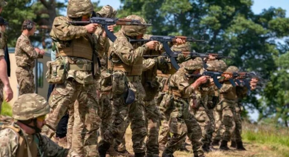 Північна Македонія приєдналася до навчання українських військових, підготовка триватиме до 2024 року