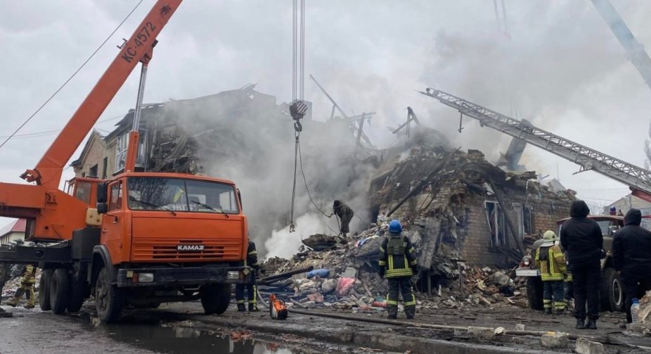 Удар по Новогродівці: Під завалами зруйнованого будинку знайдено тіло загиблої дівчинки
