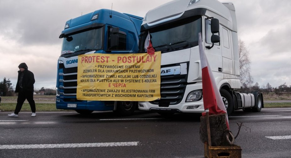 Diplomatic demarche: Baltic ambassadors appeal to Poland over blockade on Ukrainian border