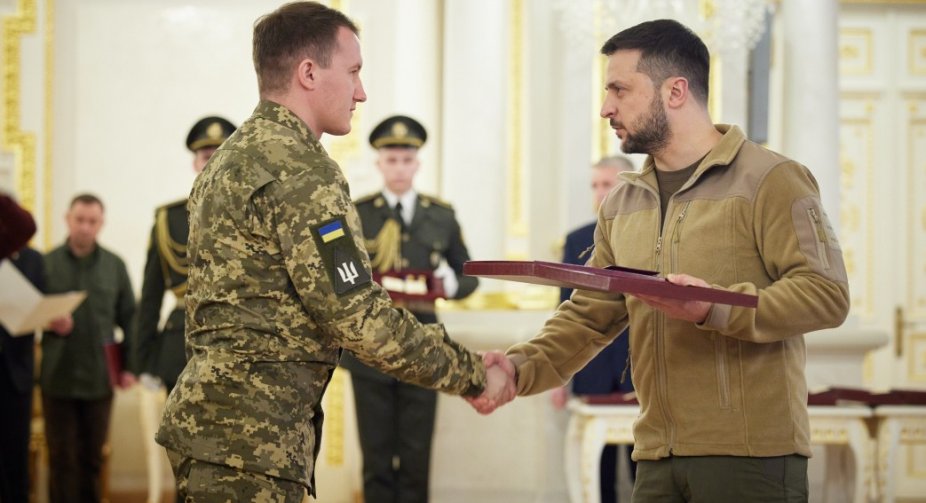 Усім Героям України, нагородженим з початку війни, нададуть власне житло, - Зеленський