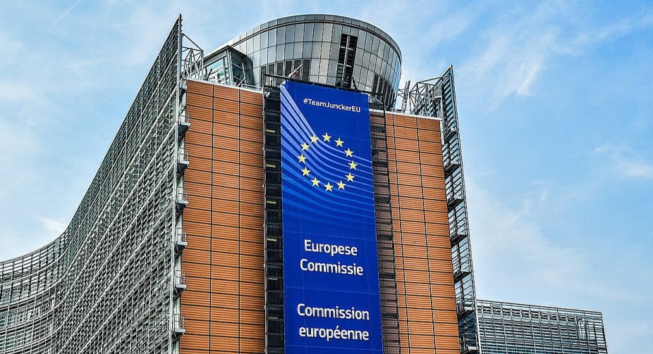 The European Commission plans to transfer 15 billion euros to Ukraine from the income from Russian assets - Financial Times