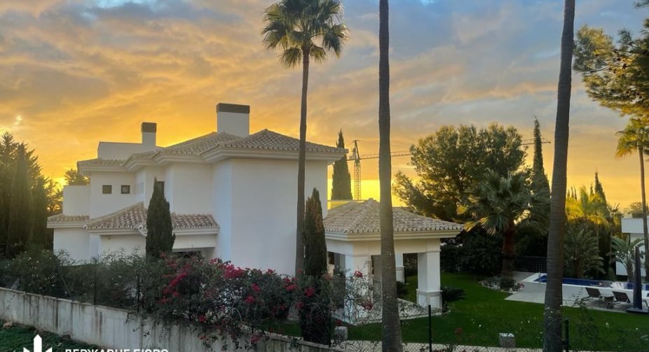 Security forces conduct searches at Spanish villa of former Odesa military commissar