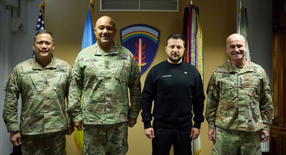 Зеленський в Німеччині відвідав командування армії США у Європі
