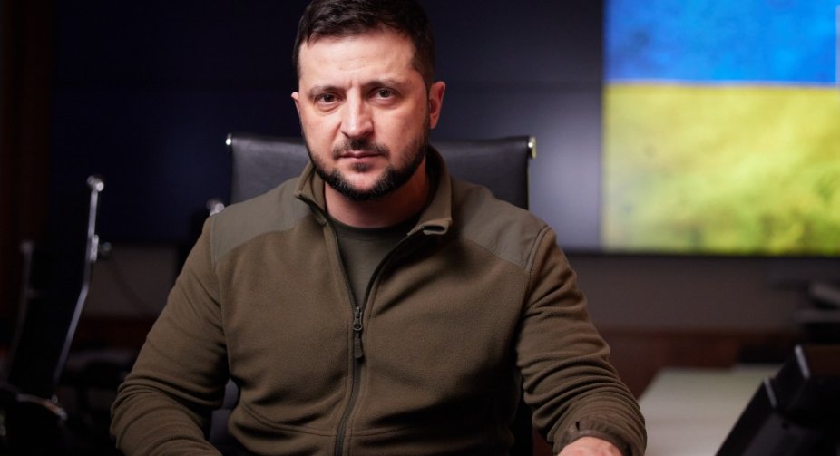 Зеленський до українських чиновників: Час працювати для перемоги України, а не відволікатися