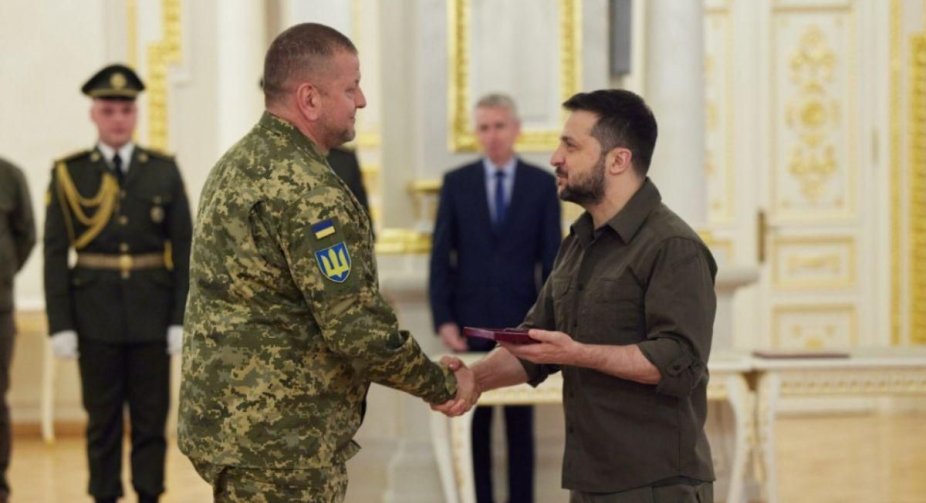 Зеленський відреагував на чутки про конфлікт із Залужним: у нас робочі стосунки