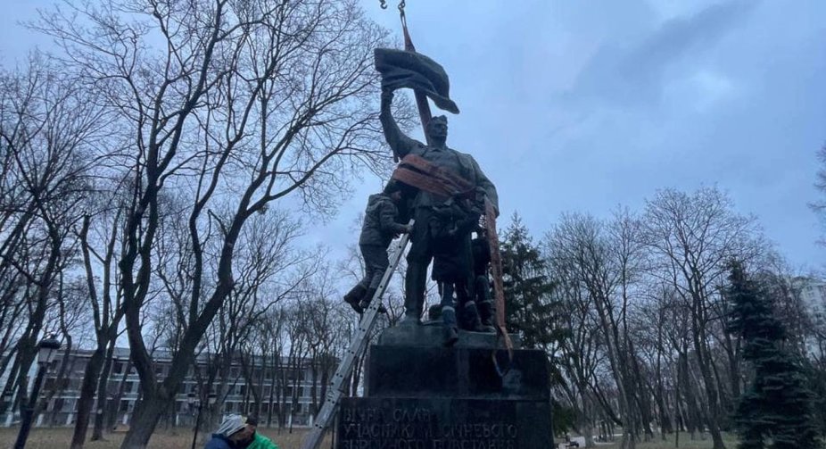 Декомунізація в Києві. Демонтовано ще один пам’ятник, - заступник Кличка