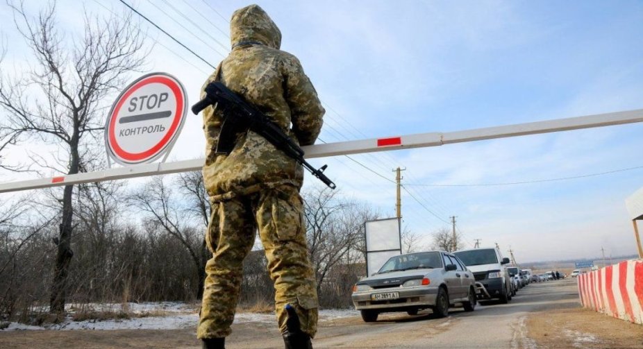 На Дніпропетровщині силовики отримали право на перевірку документів та огляд речей у двох районах