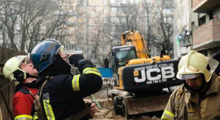 Різке зростання кількості загиблих в Києві після ракетного обстрілу
