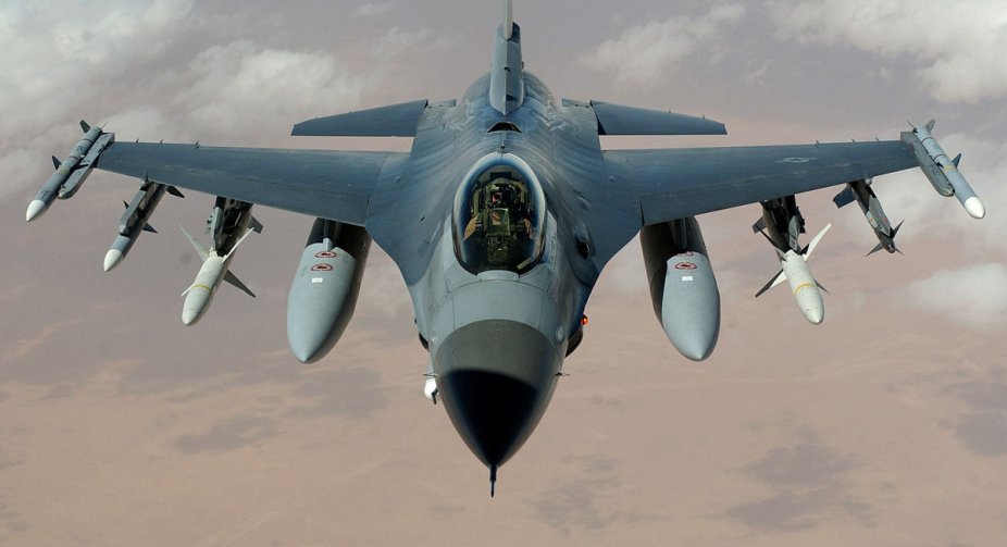 Передача Україні літаків F-16 від Данії затримується на півроку